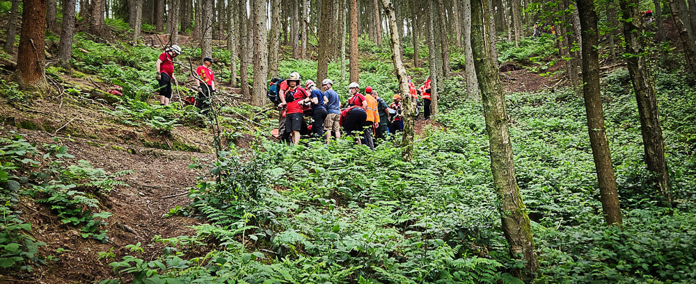 2026-40: Oakamoor – Injured mountain biker